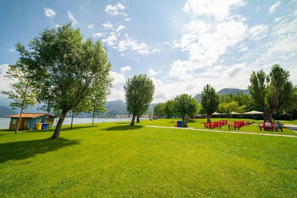 Ferienwohnung Patio 15 - Pools, Tennis And Water Sports Iseo Apartment