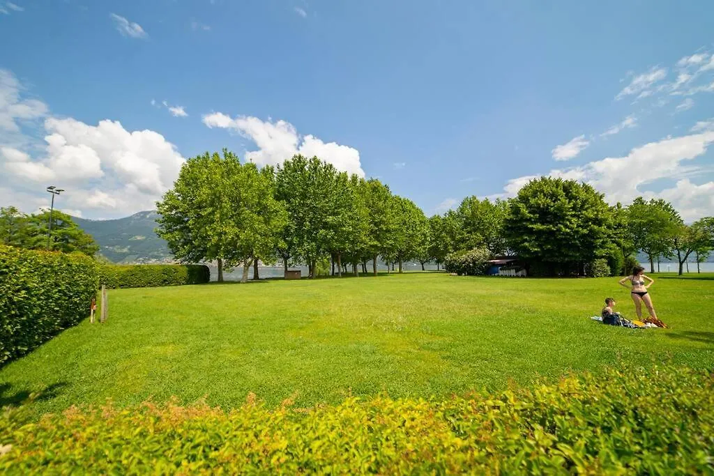 Ferienwohnung Patio 15 - Pools, Tennis And Water Sports Iseo